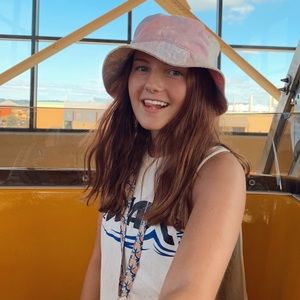 Meet your Posher, Reese